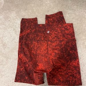 Lululemon wunder under train high rise crop 23”.